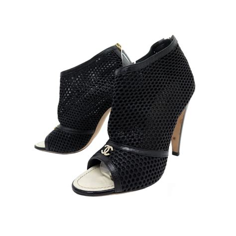 chaussures ouvertes chanel|Chanel website shoes.